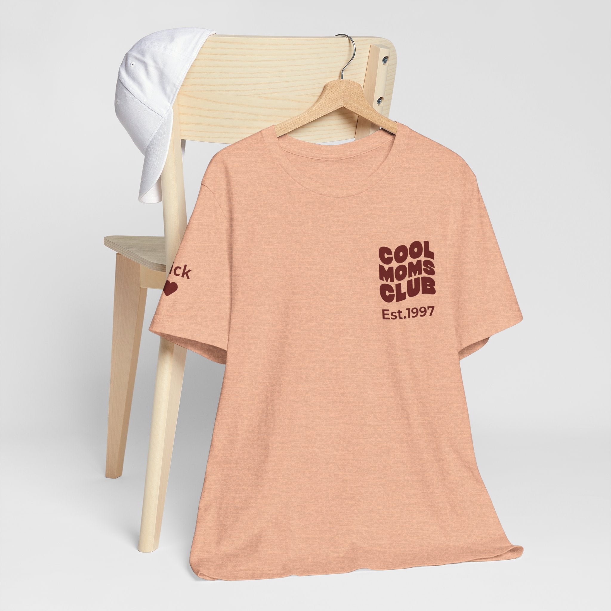 Camiseta: Club de mamás geniales y nombres propios en la manga