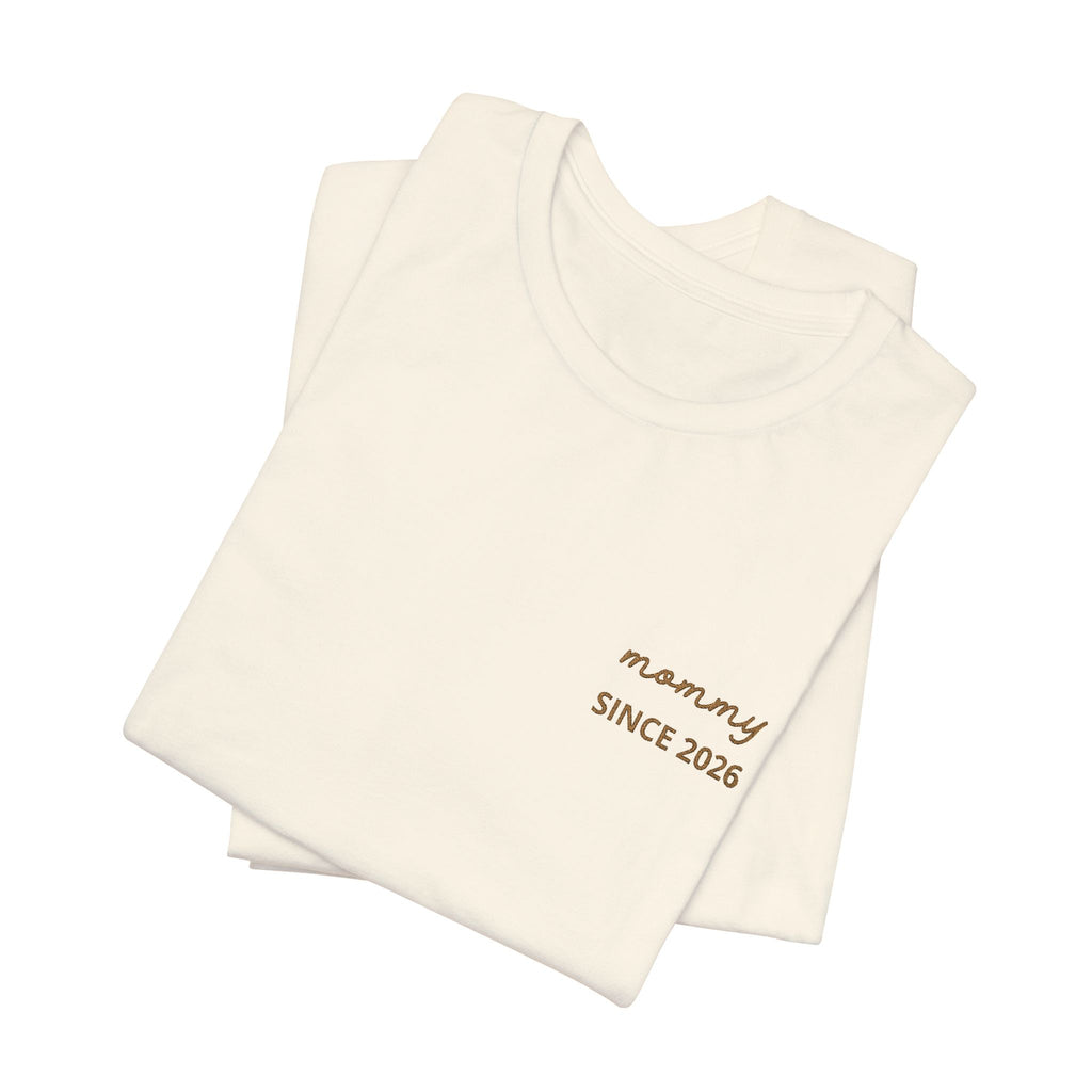 Tshirt Personalized “Mom Est” Embroidered Heart & Sleeve Tee