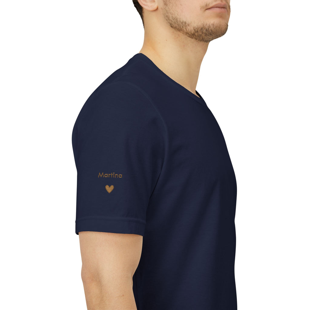 Camiseta para Papá con fecha bordada en el pecho y nombres en la manga