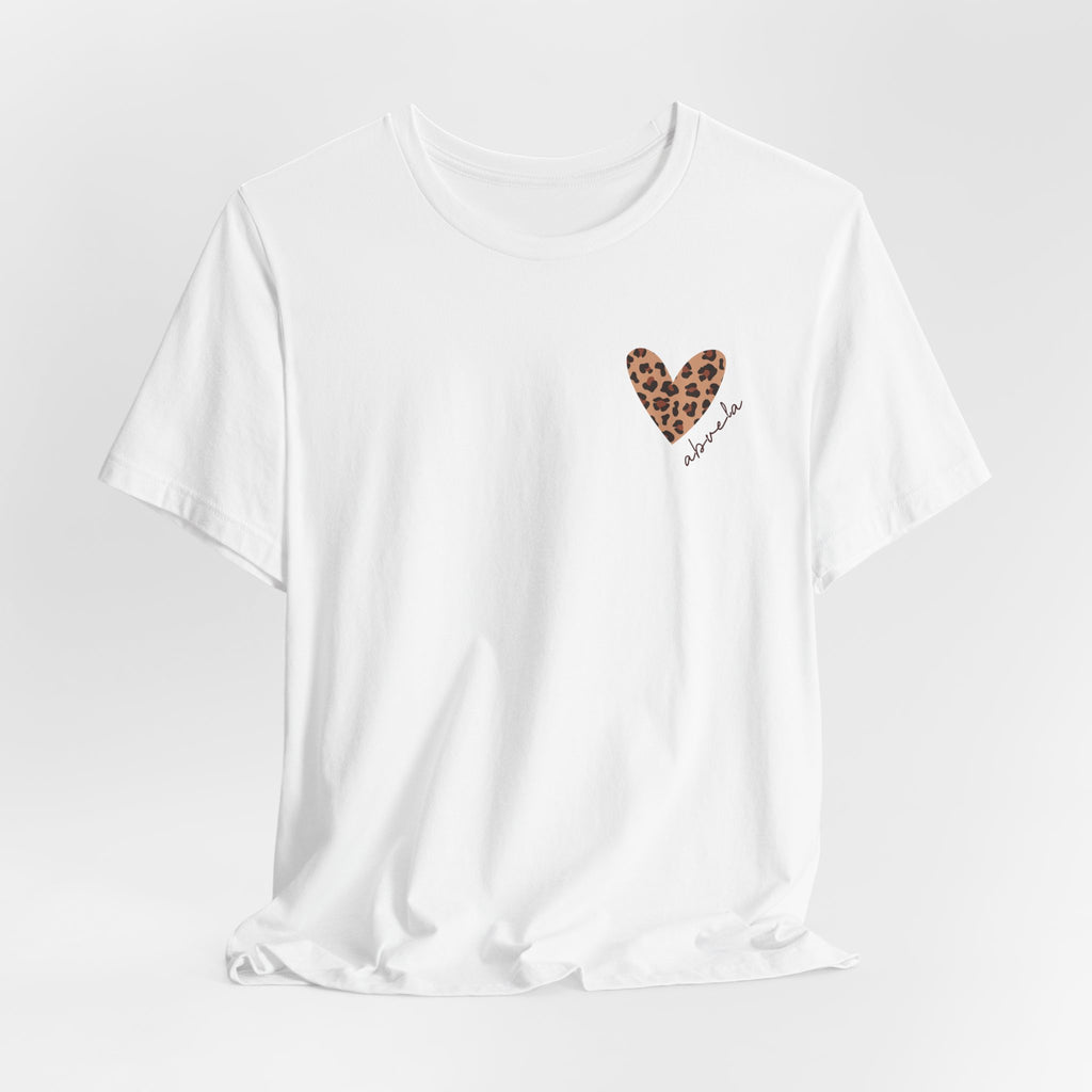 Camiseta para Abuela con Corazón de Leopardo y Nombre Personalizado