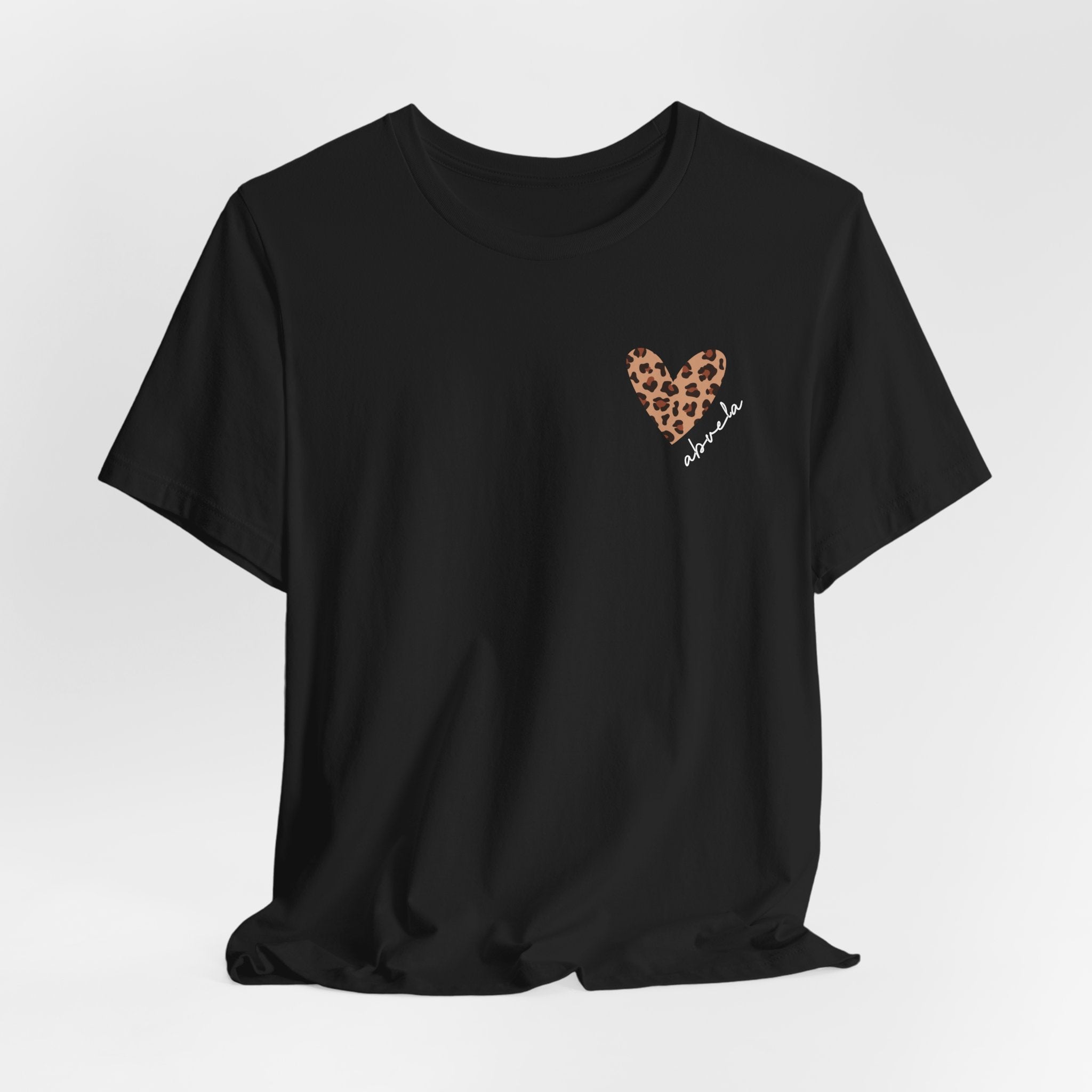 Camiseta para Abuela con Corazón de Leopardo y Nombre Personalizado