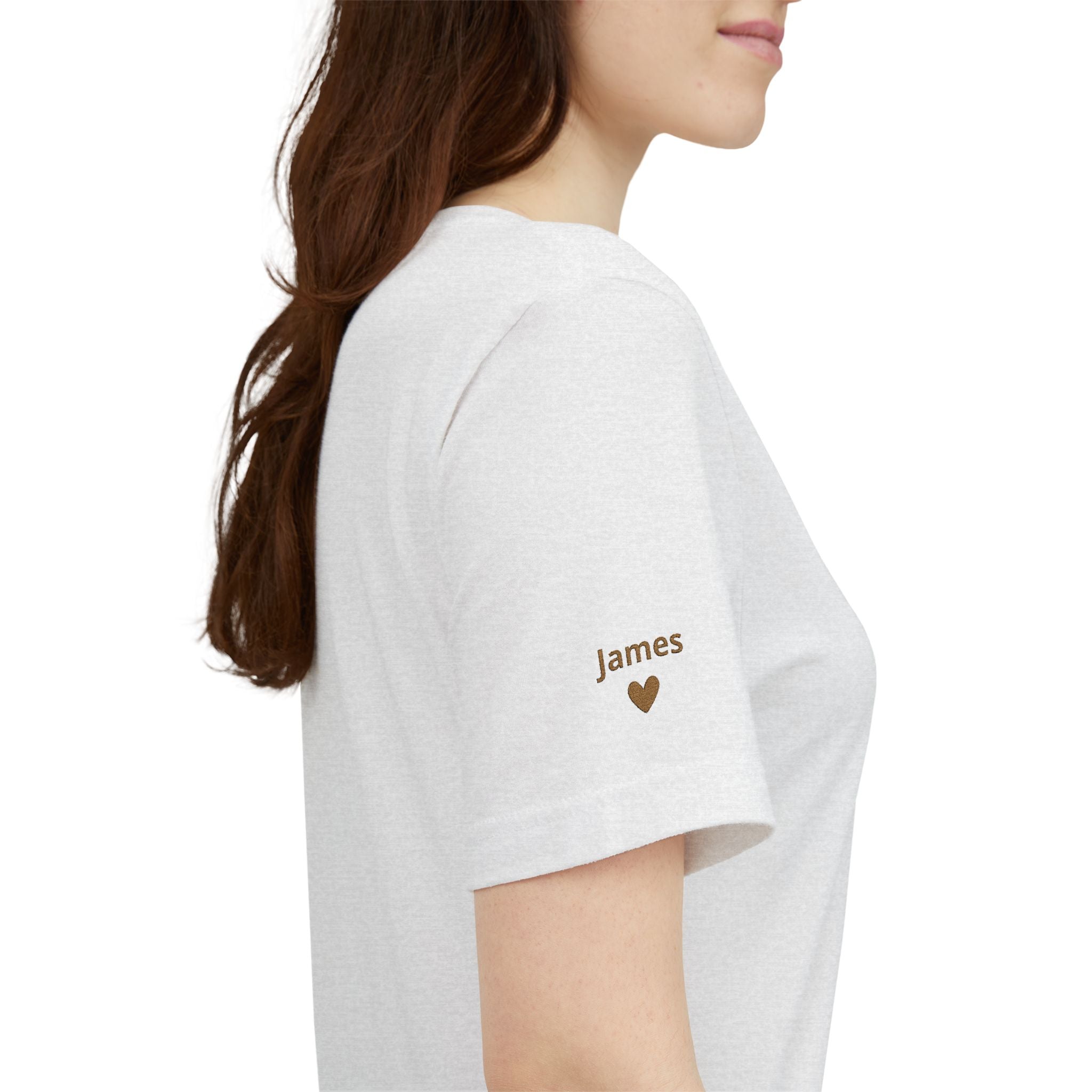 Camiseta personalizada "Mamá Est." Corazón bordado y camiseta de manga