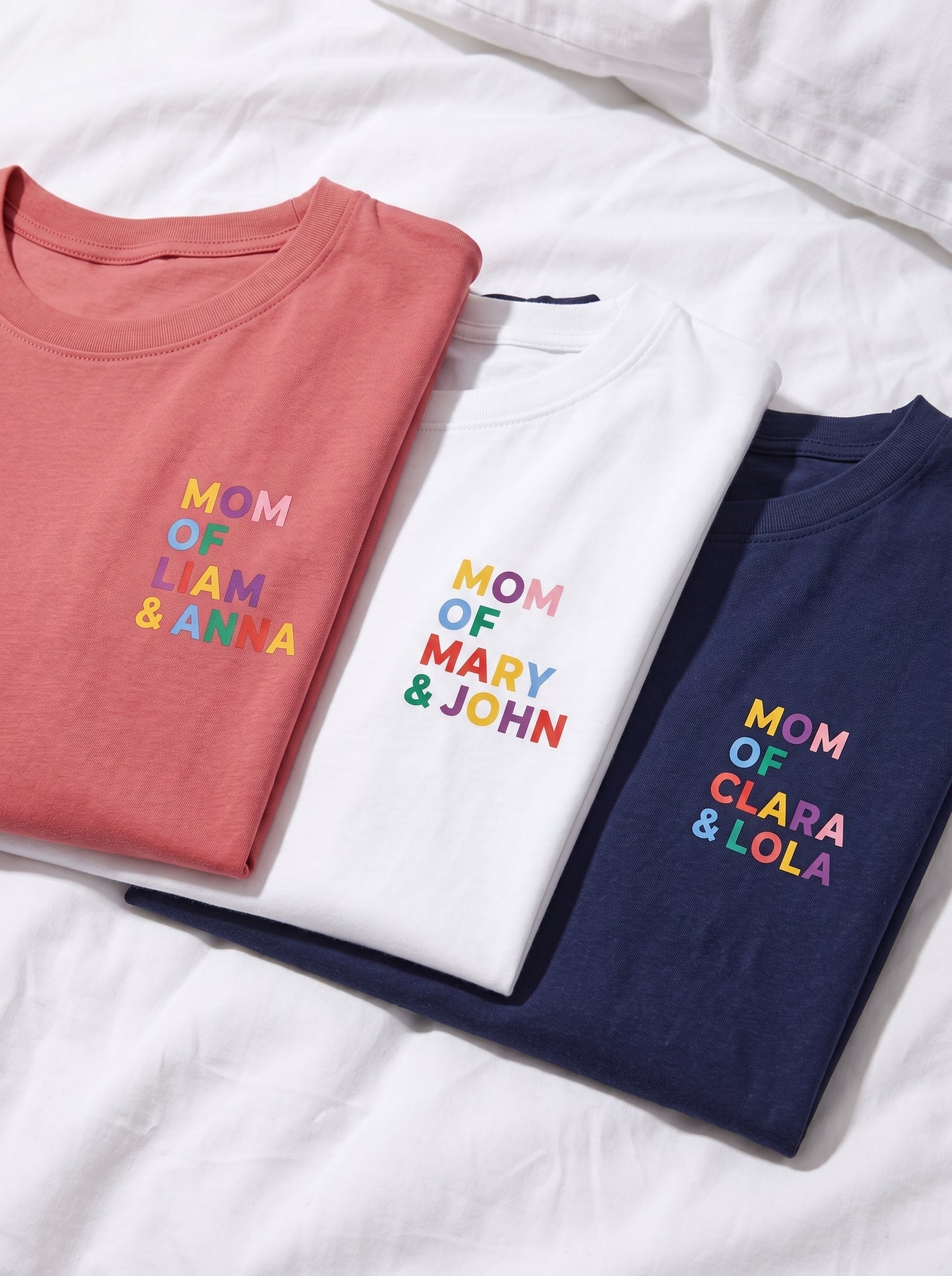 Camiseta multicolor con nombre de mamá